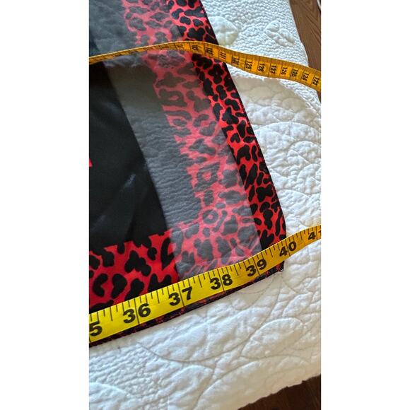 NWT Vintage JC Penney Red Black Scarf Animal Print 40 x 40 in Square Silk Feel - Picture 3 of 5